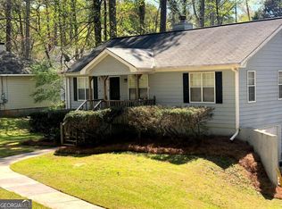 3940 Essex Dr, Cumming, GA 30041