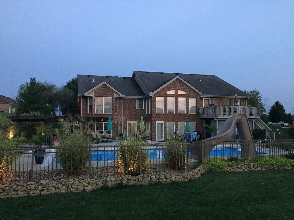 1st image of 523 Harbor Dr