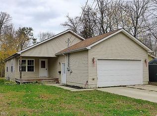 299 Beach St, Geneva, OH