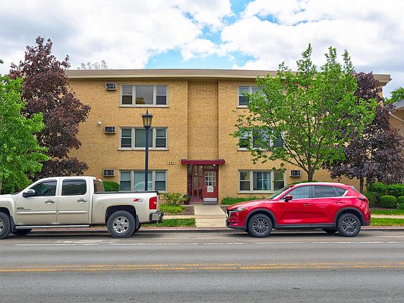 2nd image of 301 Chicago Ave APT 1CW