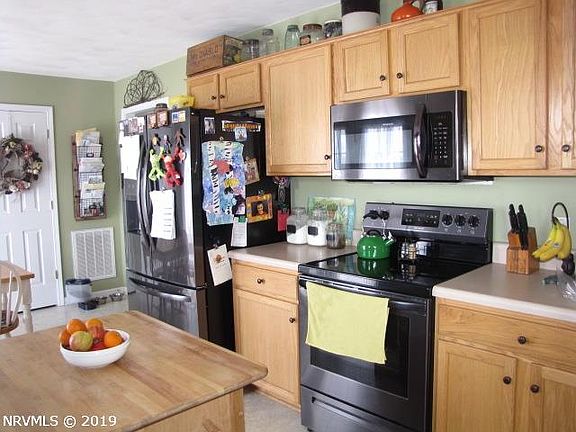 5th image of 155 Sage Ln