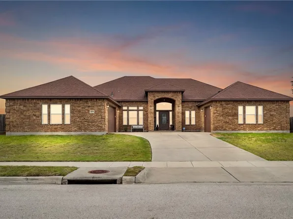2034 Arash Dr, Corpus Christi, TX 78413