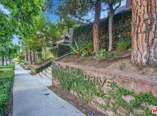 1033 Carol Dr APT 102, West Hollywood, CA 90069