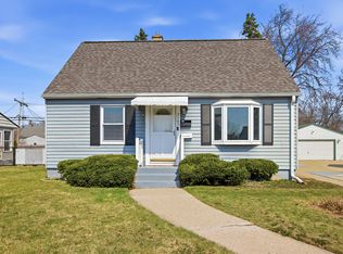 2000 32nd St, Kenosha, WI 53140