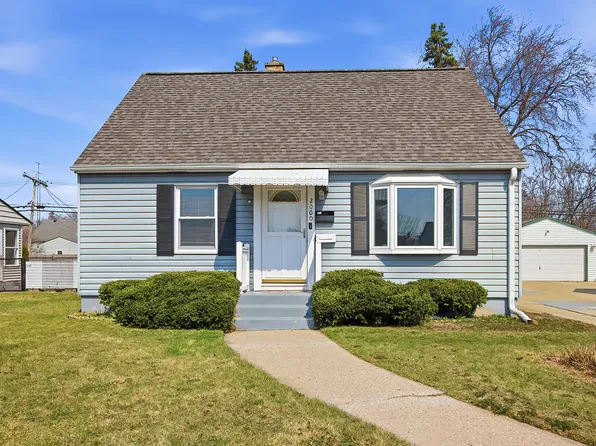 2000 32nd St, Kenosha, WI 53140