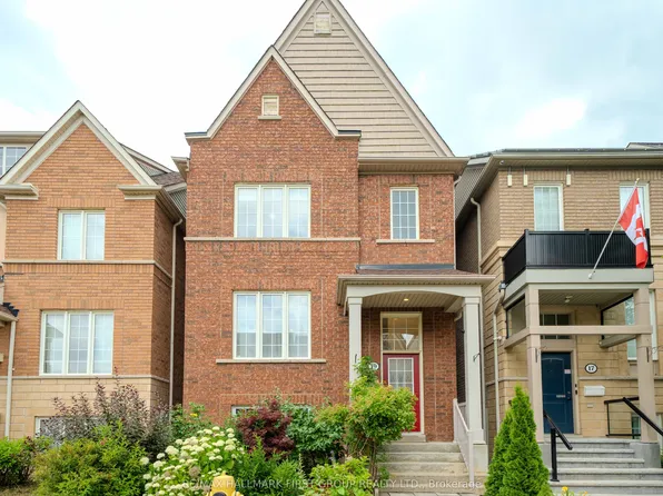 19 Kidd Ter, Toronto, ON M3J 3S9