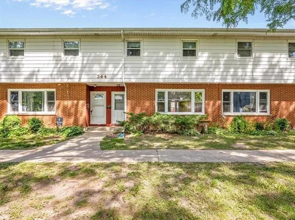 344 Northway Park Rd APT 4, Machesney Park, IL 61115