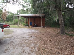 2415 Mudlake Rd, Plant City, FL 33566