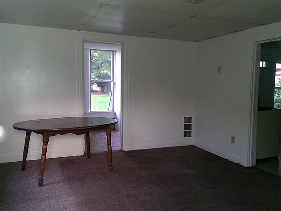 4th image of 615 E 10th St #East