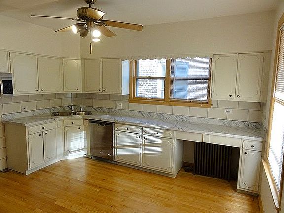 4th image of 1814 S 50th Ct