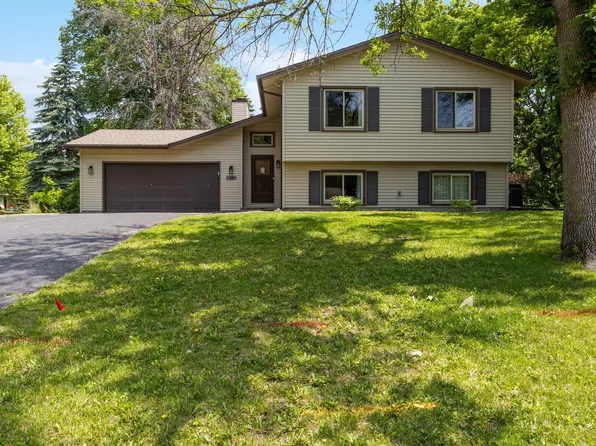2880 Weston Ln N, Plymouth, MN 55447