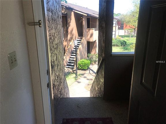 3rd image of 2942 Antique Oaks Cir APT 86