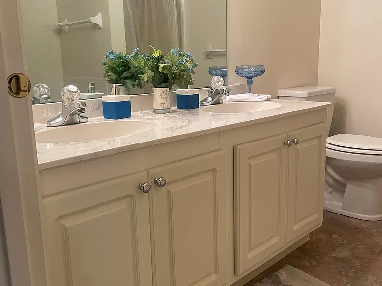 60 Colonial Estates Dr — Photo 11