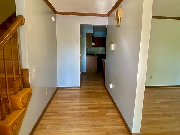 4th image of 2191 Wolfboro Dr SE