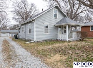 4264 Vine St, Lincoln, NE 68503