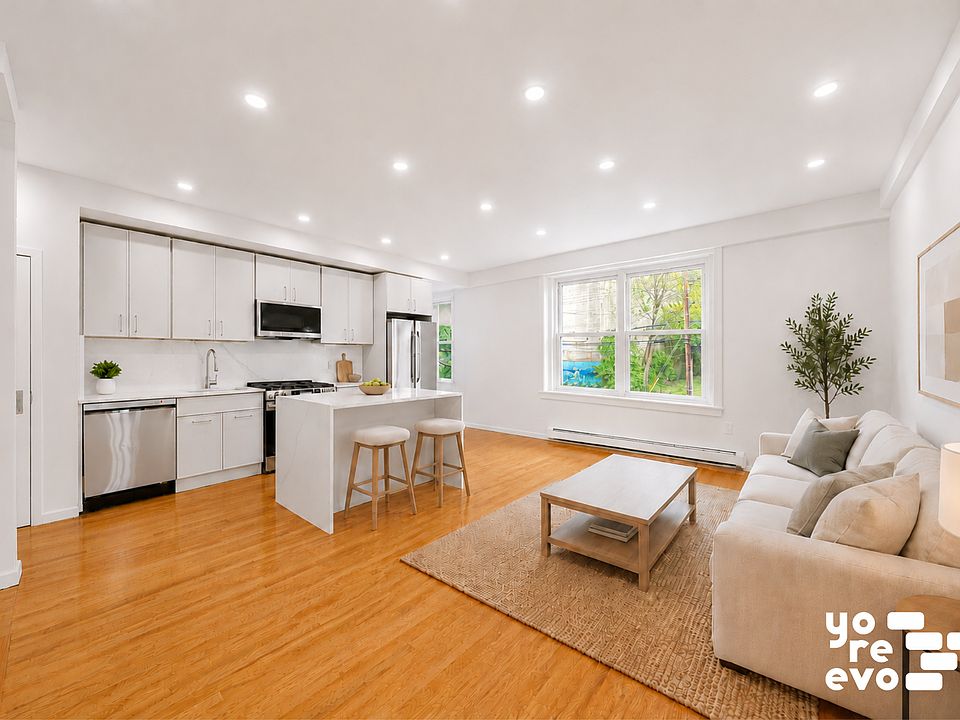 1st image of 2266 29th St #2