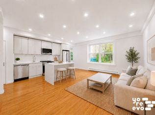 2266 29th St #2, Long Island City, NY 11105