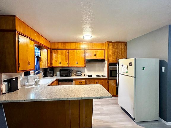 4th image of 714 W Gore Ave