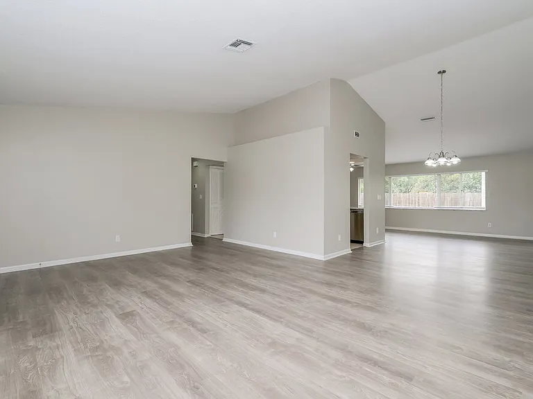 10142 Bannister St — Photo 3