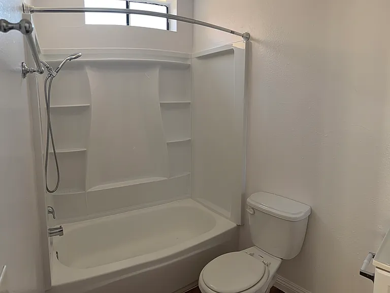 704 E Garfield Ave #24 — Photo 5