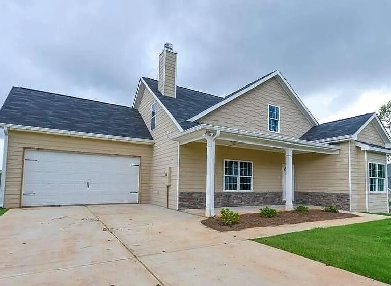 2434 Remington Dr — Photo 1