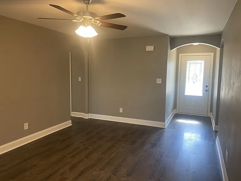 737 Inver Ln — Photo 17