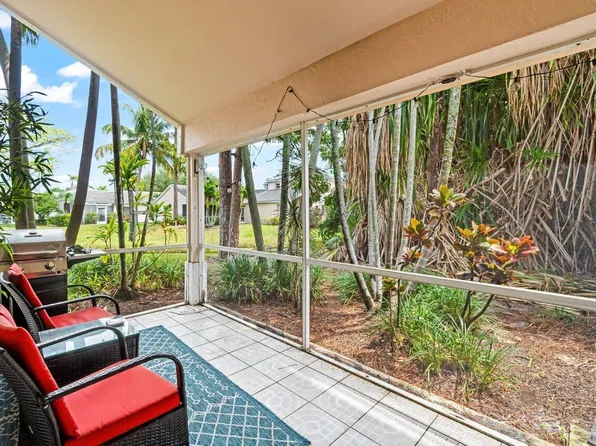 1060 Island Manor Drive, Greenacres, FL 33413