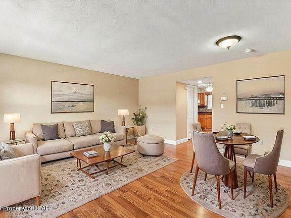 4th image of 105 Aster Ct