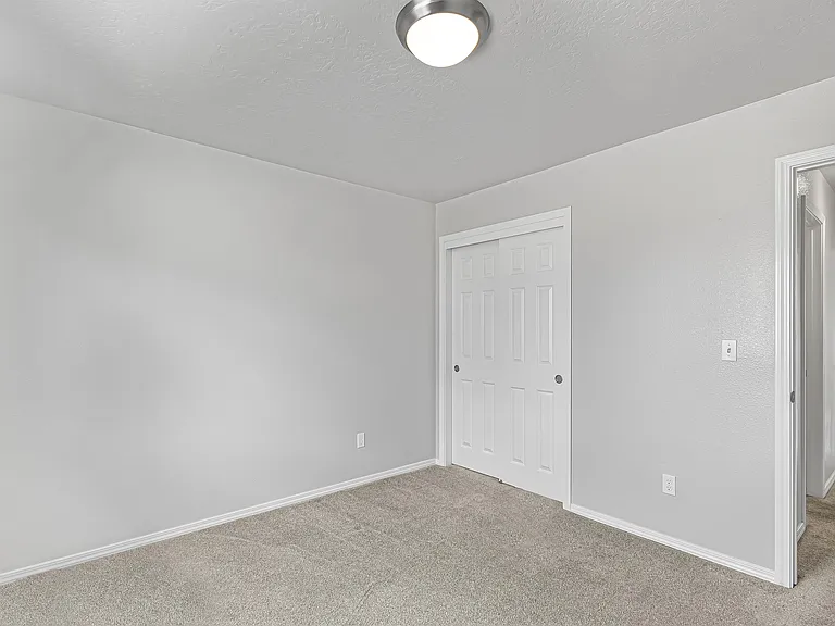 6518 E Fairmount St — Photo 26