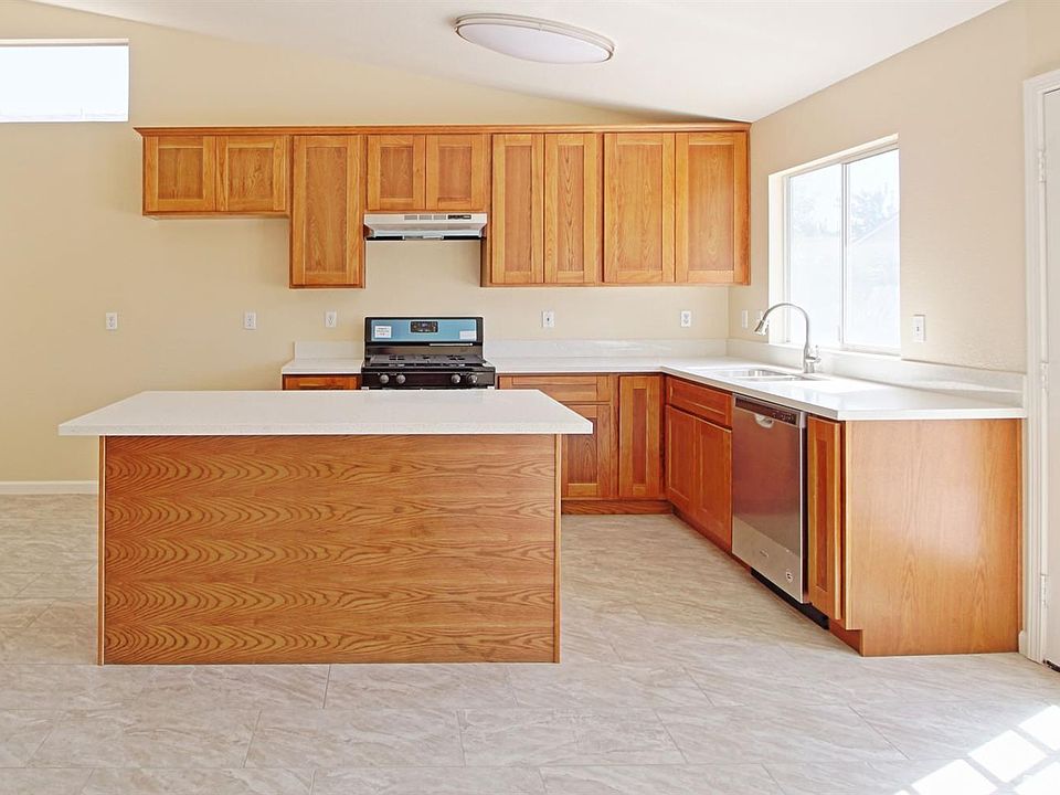 1st image of 8586 New Forest Way