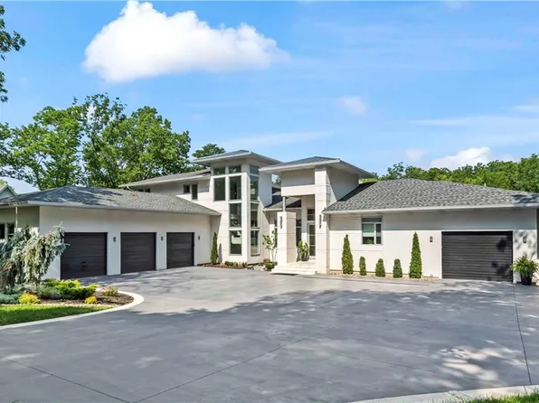 3691 W 180th Ter, Stilwell, KS 66085