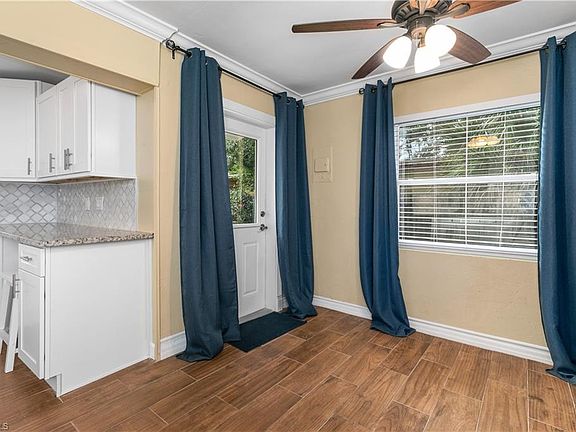3rd image of 2324 Altamont Ave