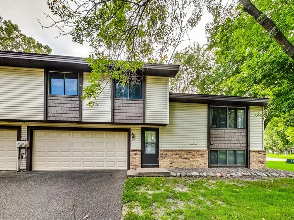 3743 Brookdale Cir N, Brooklyn Park, MN 55443