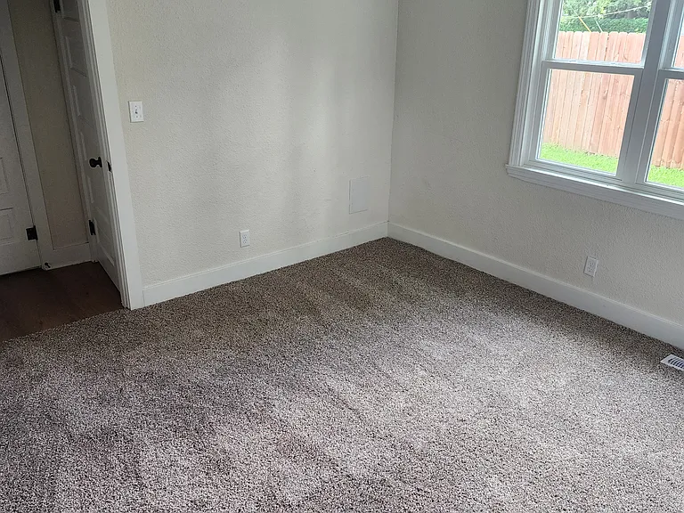 609 Main St #1 — Photo 11