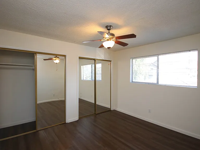 896 Magnolia Ave #4 — Photo 16