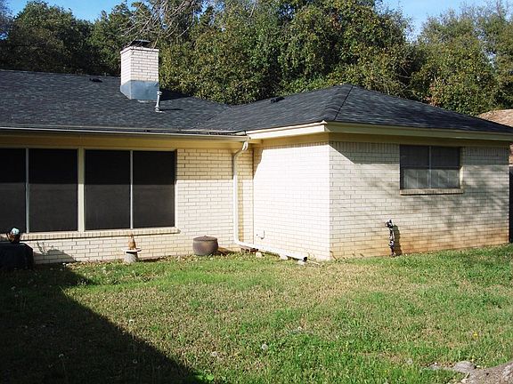 4th image of 3005 Alta Vista Ln