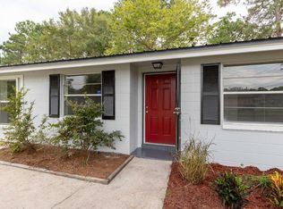 1398 Marsh Hen Dr, Jacksonville, FL 32218