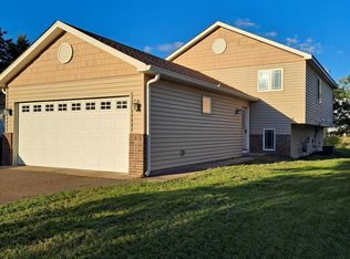 924 Whiskey Rd NW, Isanti, MN 55040