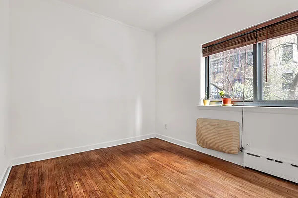 Sold by Compass | media 6