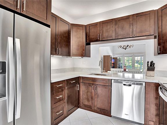 4th image of 4825 S Hemingway Circle #4825
