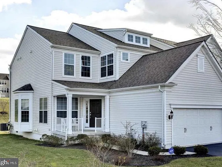 288 N Caldwell Cir — Photo 1