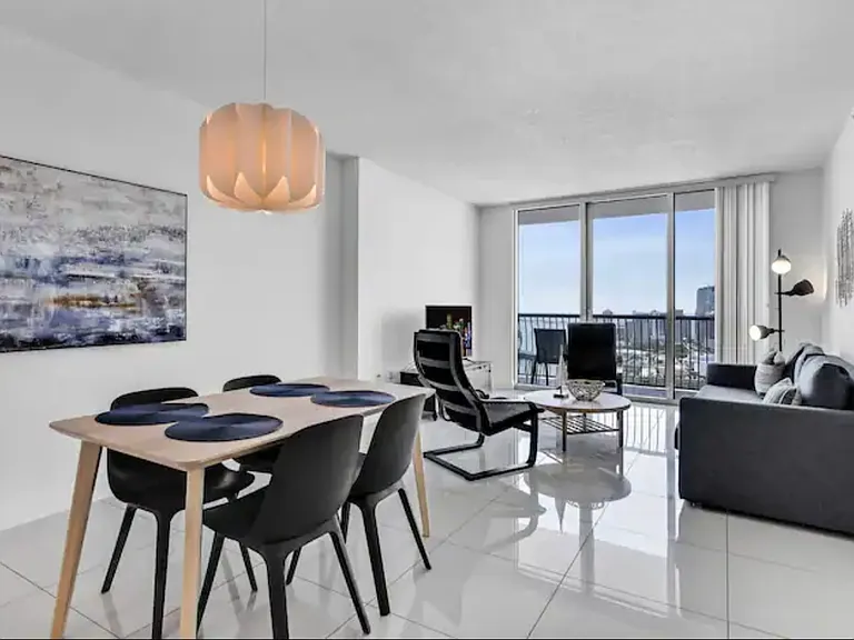 1750 N Bayshore Dr #5310 — Photo 16