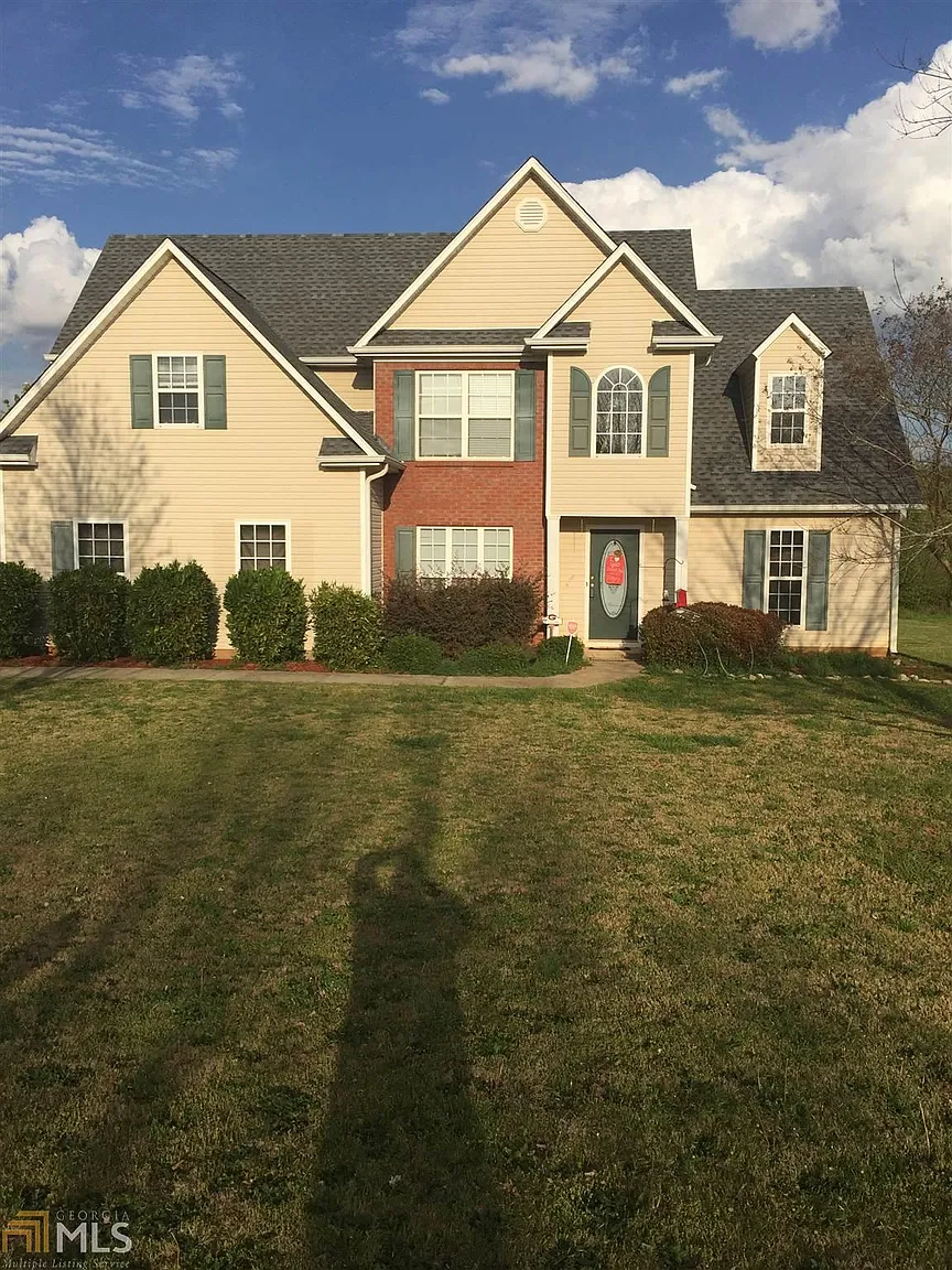 101 Ruby Way photo 1