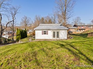 323 Stivens St, Ionia, MI 48846