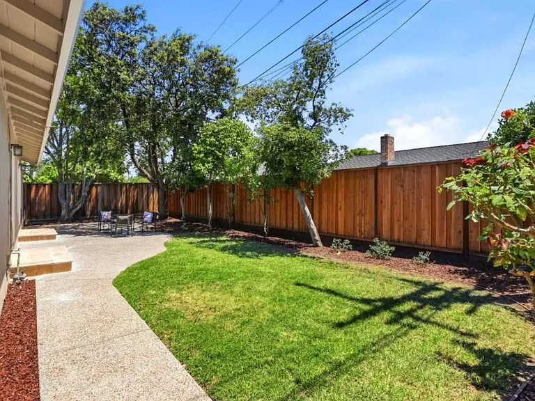 3048 Alexander Ave — Photo 11