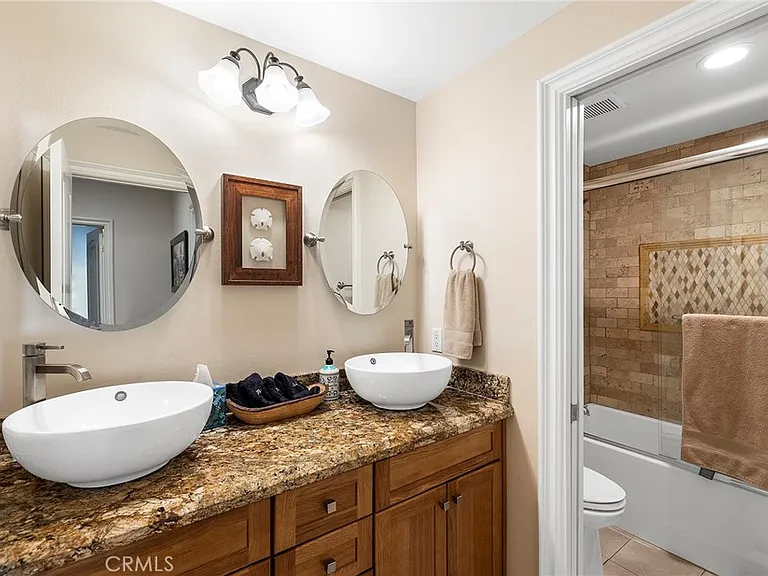 3116 Lincoln St — Photo 22