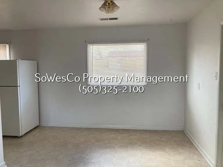 902 E 26th St — Photo 5