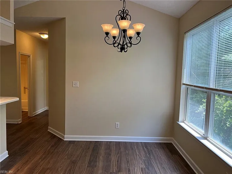 3201 Jade Ct #304 — Photo 13