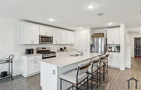 15965 Dauntless Cove Dr — Photo 4