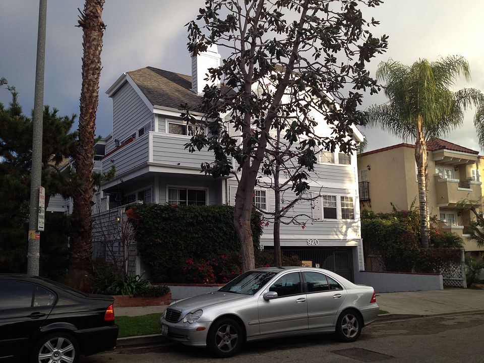 1st image of 920 N Alfred St APT 204